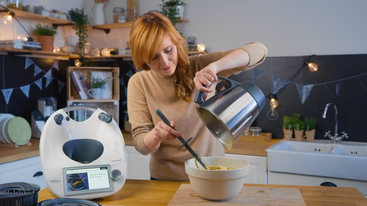 Thermomix YouTube Kanal - svg+xml;charset=utf svg+xml;charset=utf